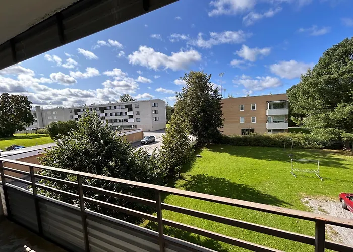 I Centrum Av * بيتار ساري