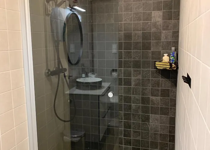 I Centrum Av بيتار ساري